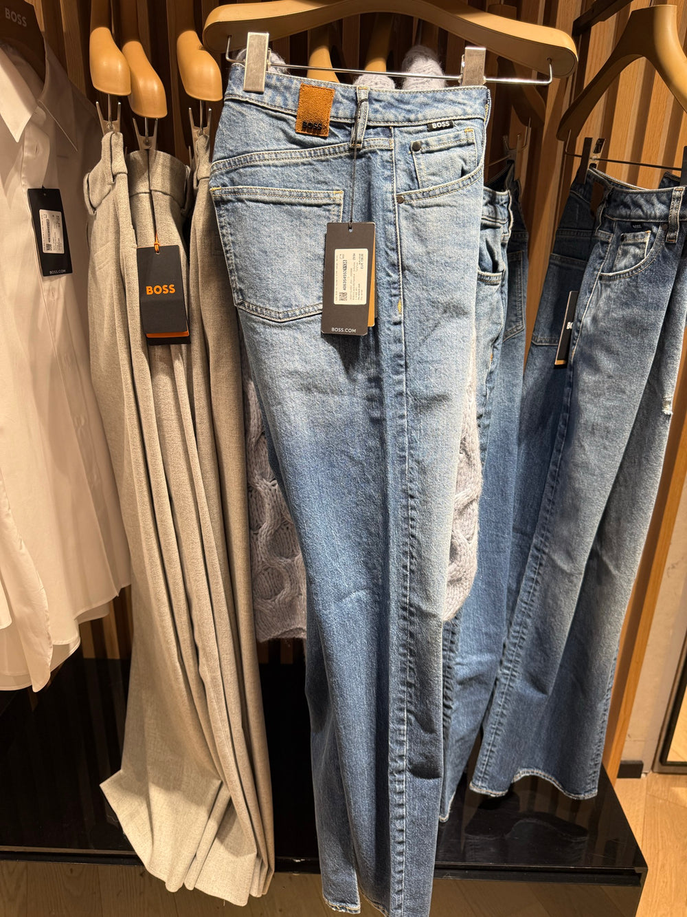 Hugo Boss — Jean, PastalBlue