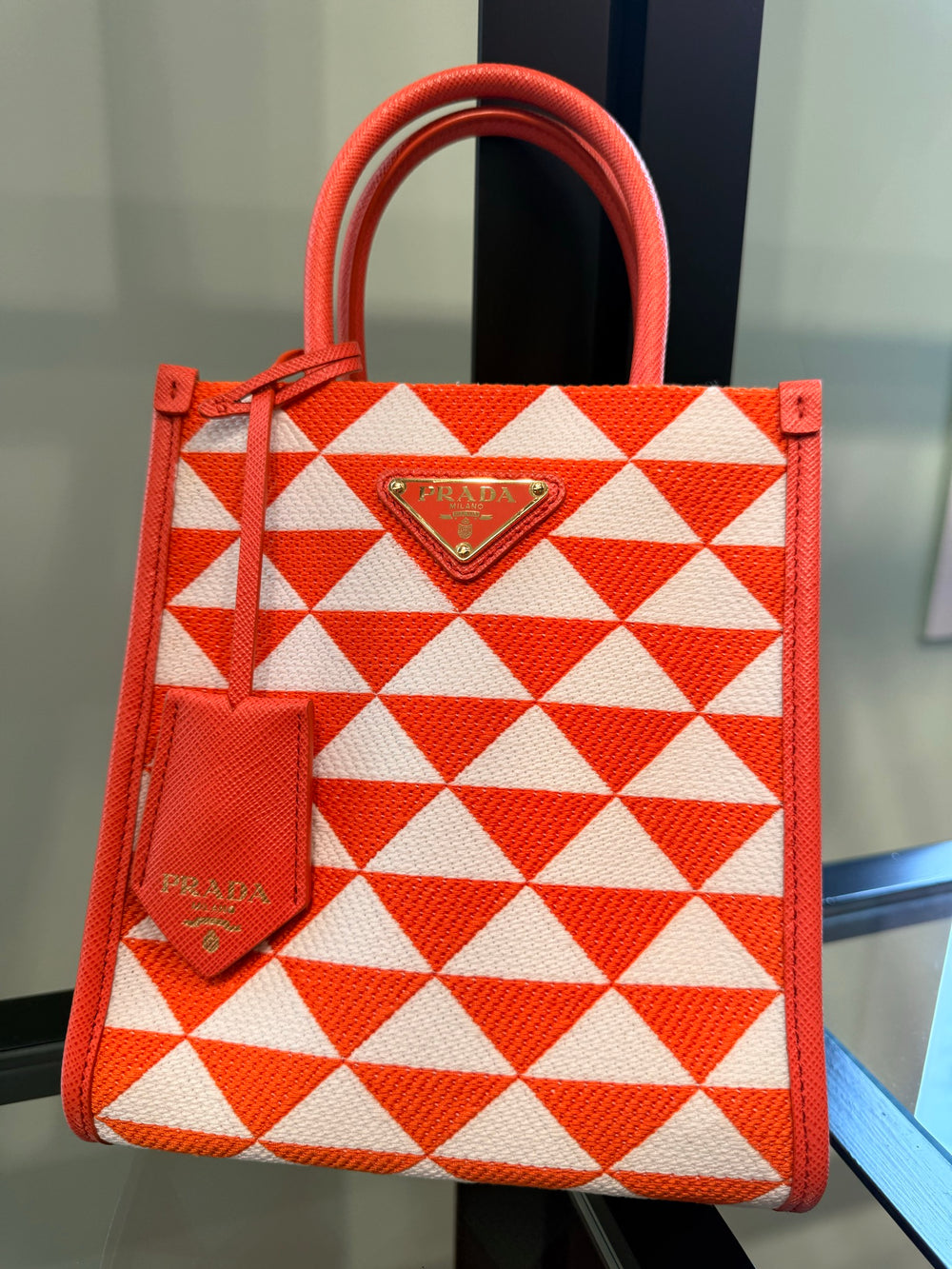 Prada — Shopping In Tessuto, Symbol, Red