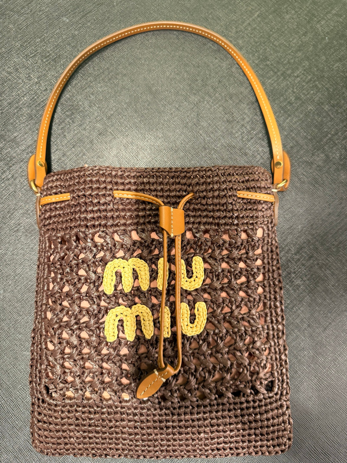Miu Miu — Contenitore Maniglia In Paglia, Cacao+Naturale
